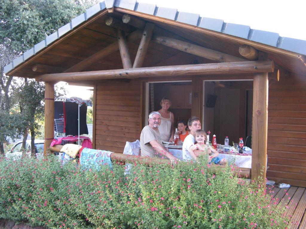 Parc résidentiel les Hauts de Baldy Agde Esterno foto