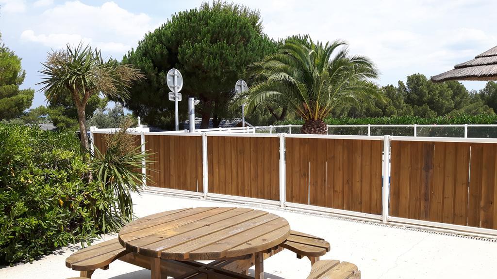 Parc résidentiel les Hauts de Baldy Agde Esterno foto